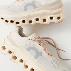 On cloud Running Women's Beige and Cream Sneakers